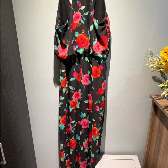 RW&CO. Black Floral Maxi Dress - Picture 5 of 7